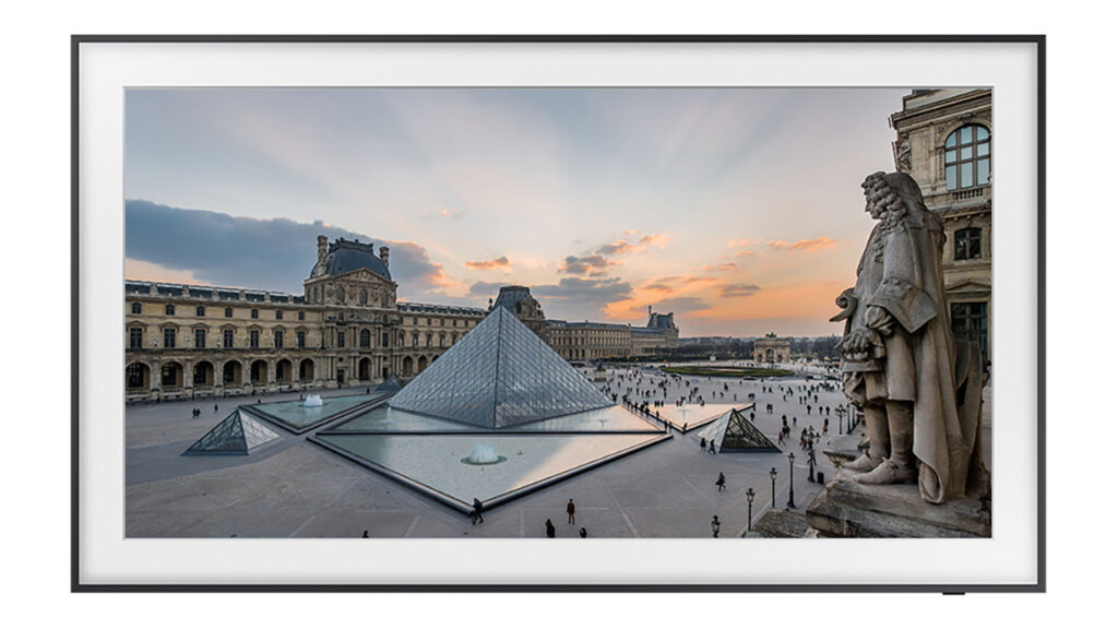 Louvre x Samsung Art Store Partnership
